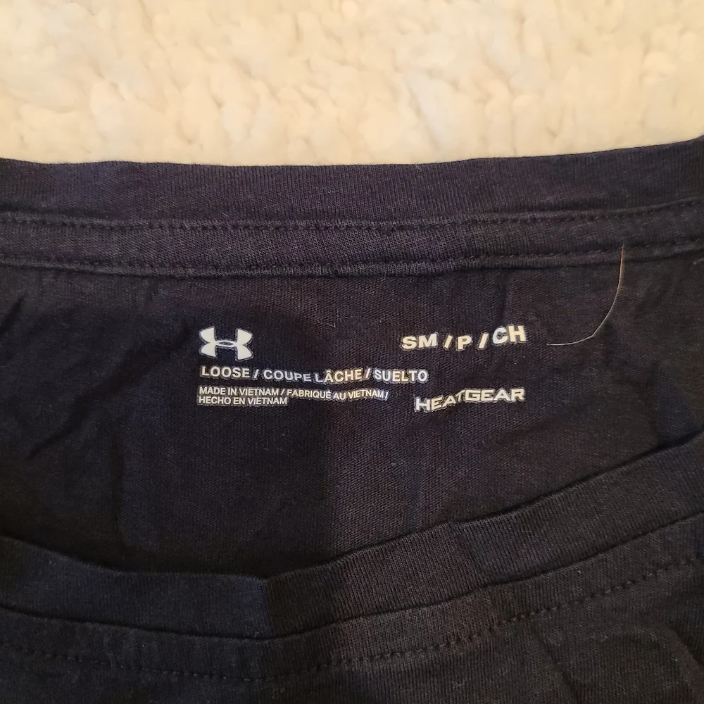 3 Small Shirts Under Armour And Lululemon - Picture 9 of 10